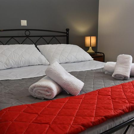 Andros Guesthouses Eksteriør bilde