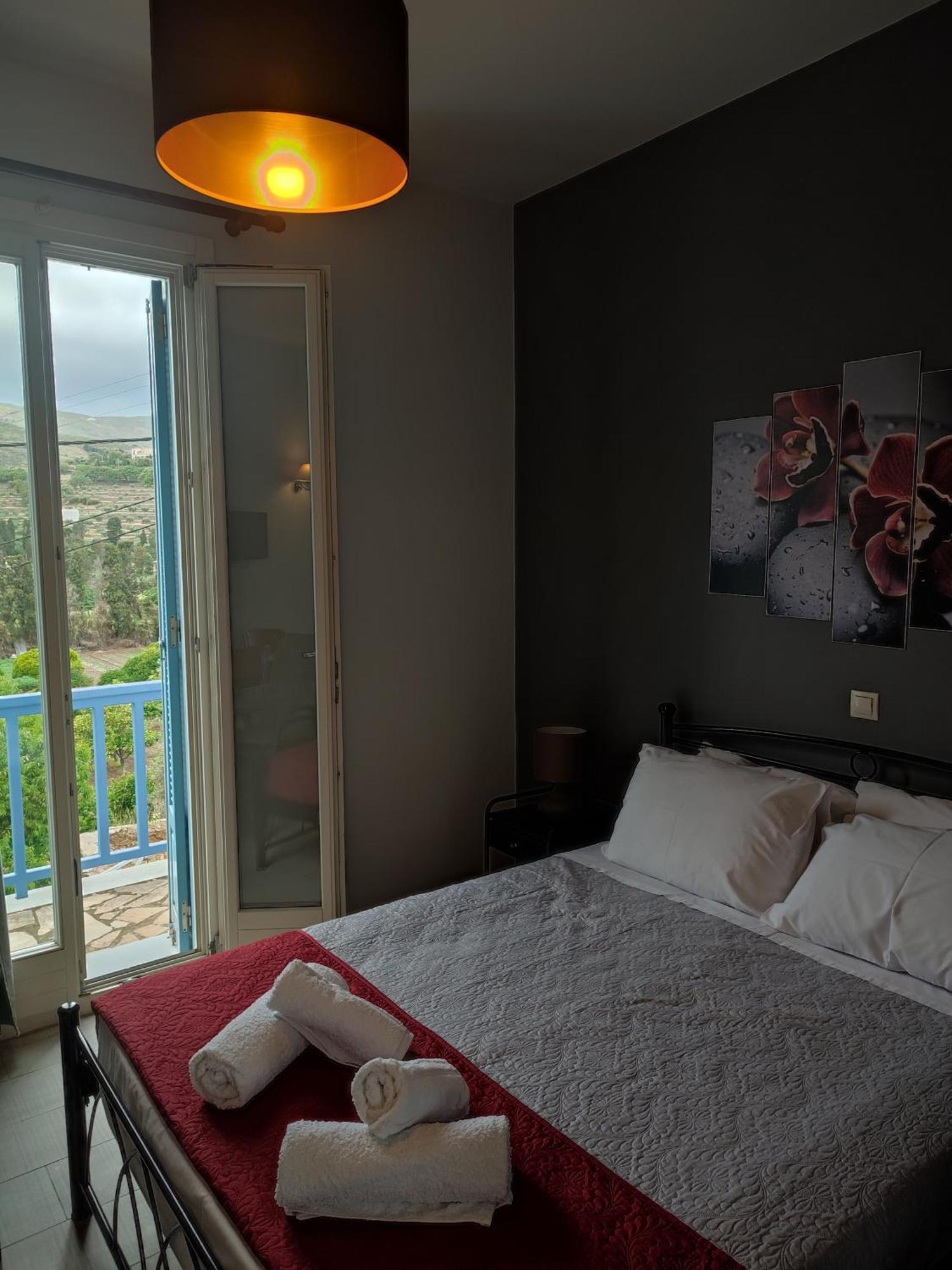 Andros Guesthouses Eksteriør bilde