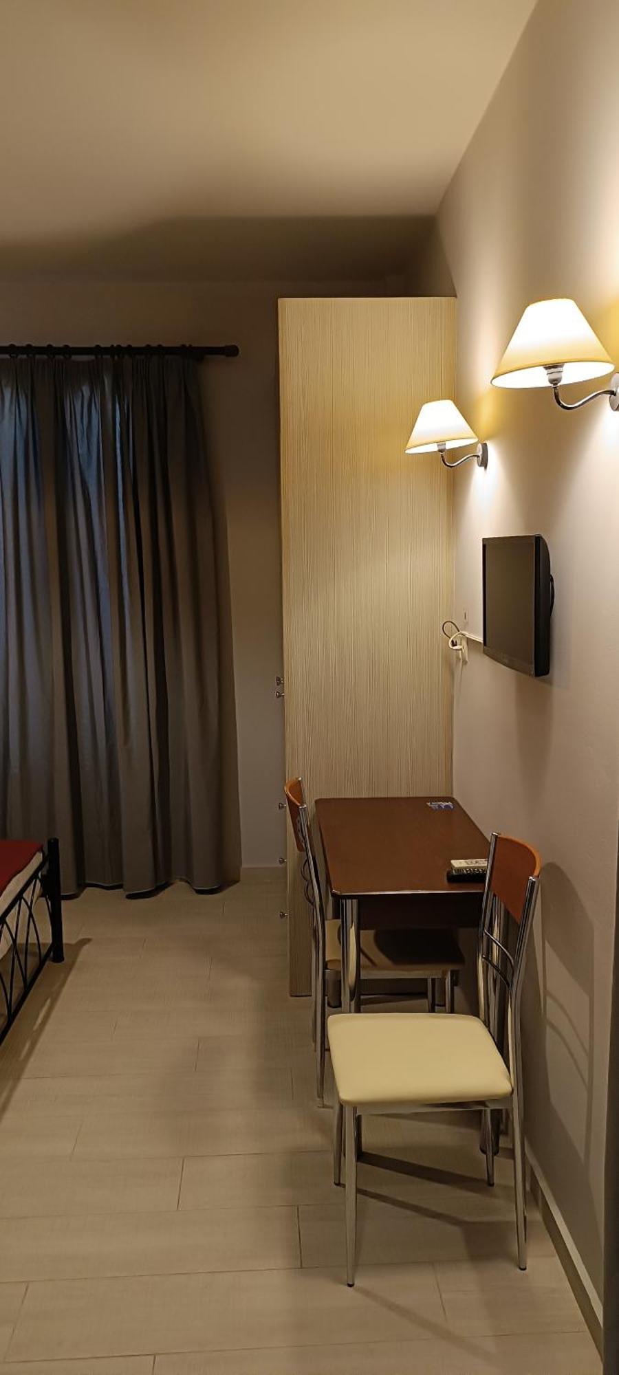 Andros Guesthouses Eksteriør bilde
