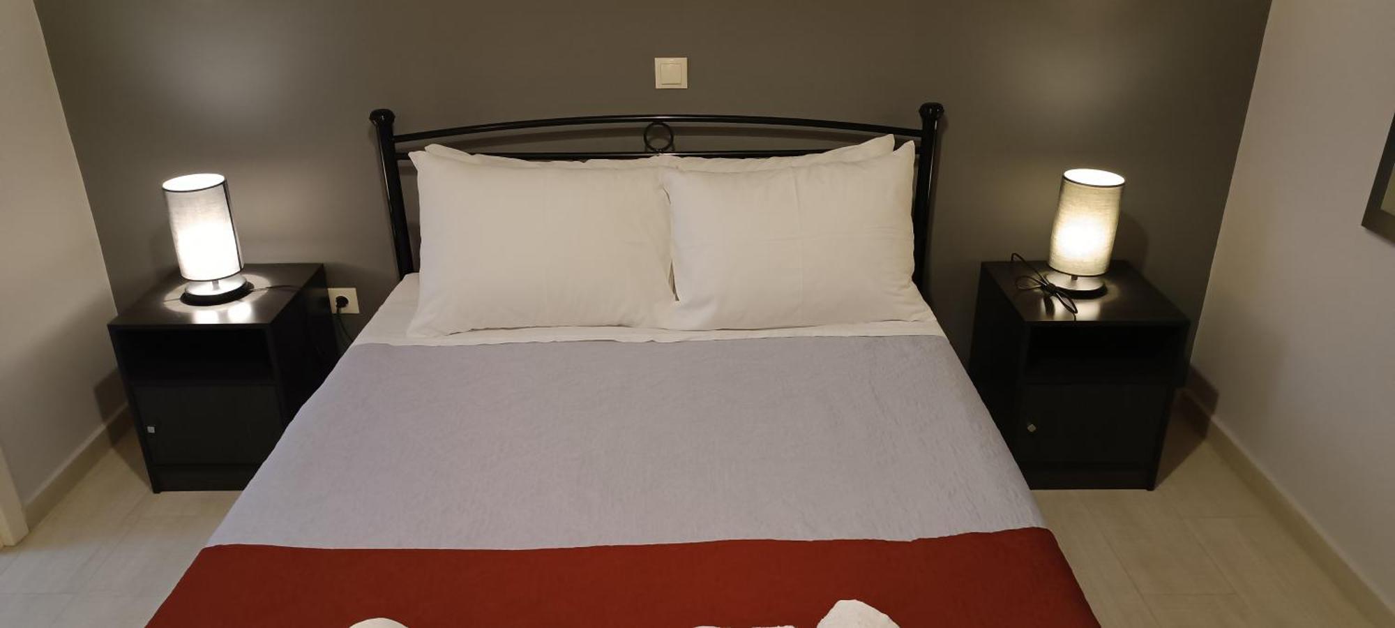 Andros Guesthouses Eksteriør bilde